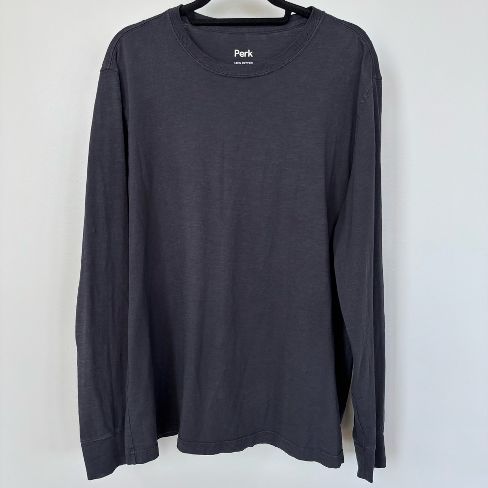 Perk Dark Gray Ling Sleeve Size XL‎